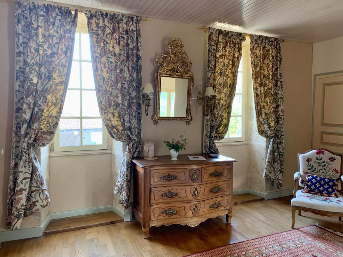 Logis De La Touche Bed & Breakfast Saint-Hilaire-des-Loges Ngoại thất bức ảnh